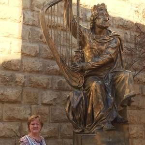 Meet your Posher, Lisa